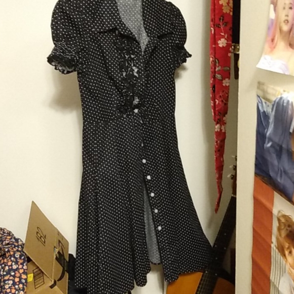 Dress - Picture 2 of 6